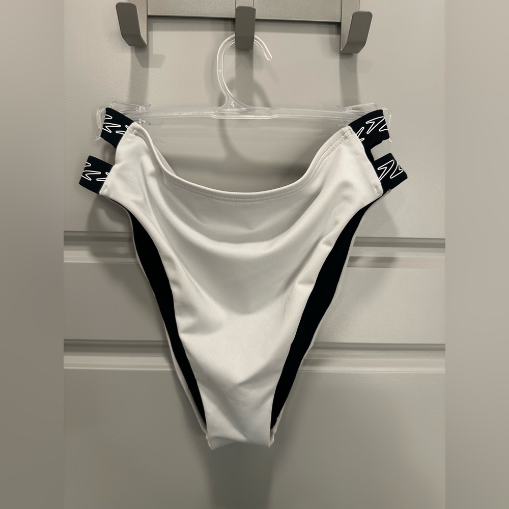 Women’s Speedo Bikini Bottom Small